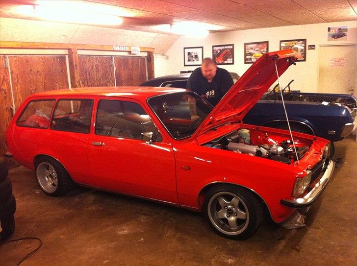 Opel kadett c 2,4 caravan billede 4