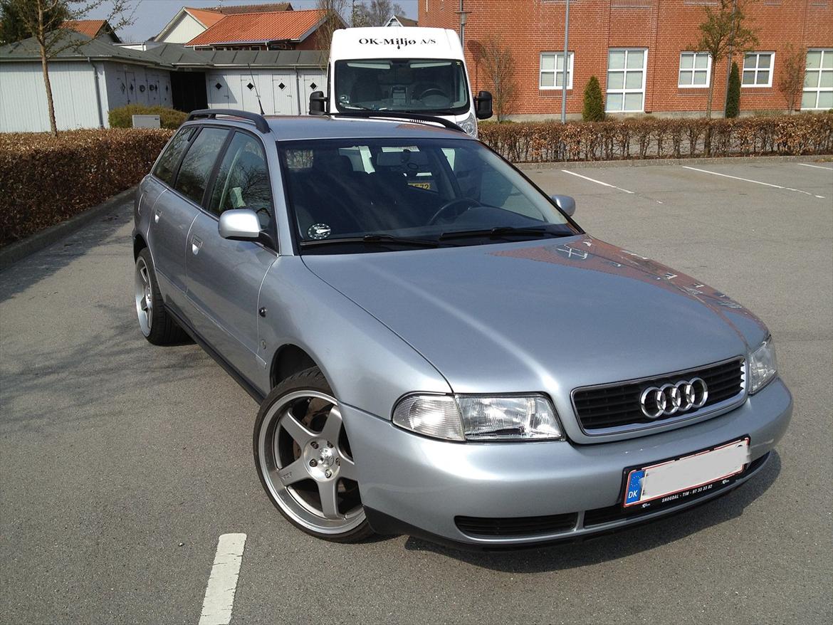Audi A4 Avant 2.6 Aut billede 1