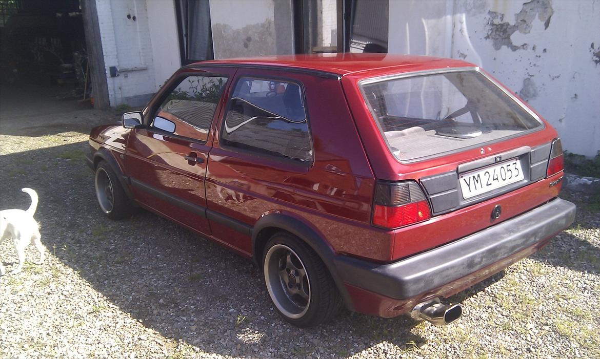 VW 1.3 GT Guffine - Da jeg købte bilen, de 4 andre billeder var da jeg var færdig med den :) Overraskende? billede 5
