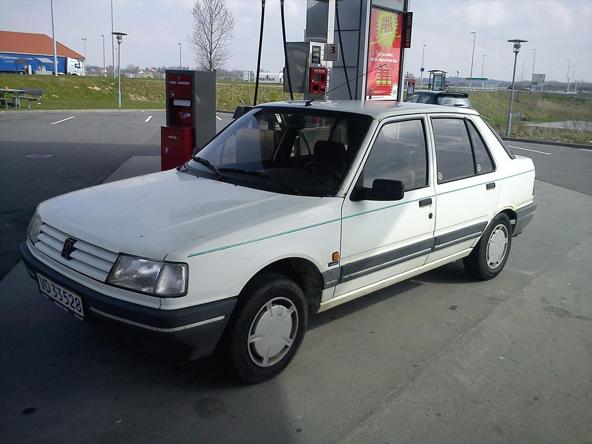 Peugeot 309 billede 8