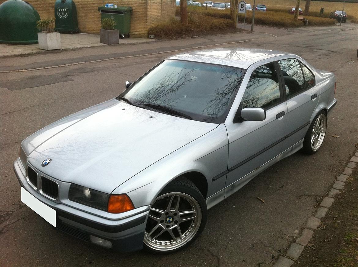 BMW 320i E36 billede 2