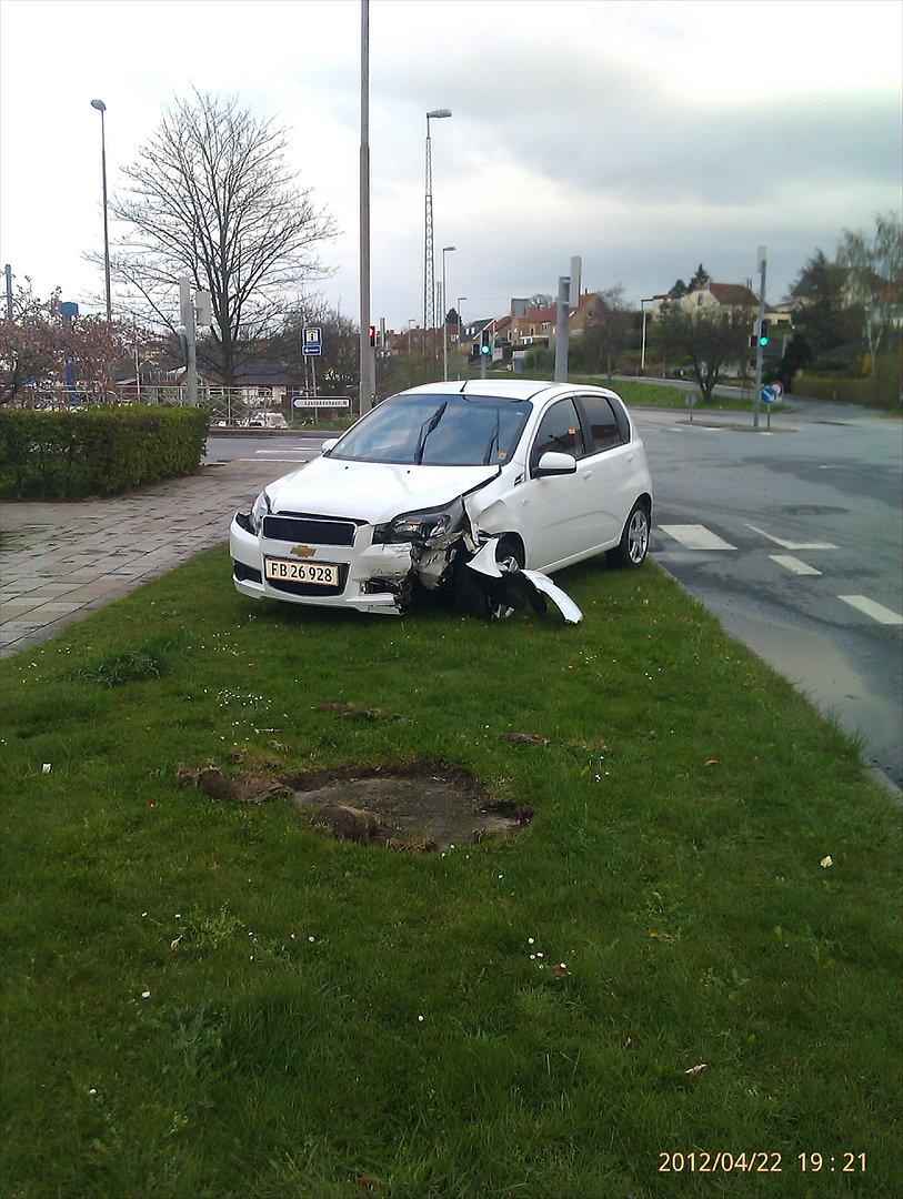 Chevrolet aveo TOTAL SKADET billede 19