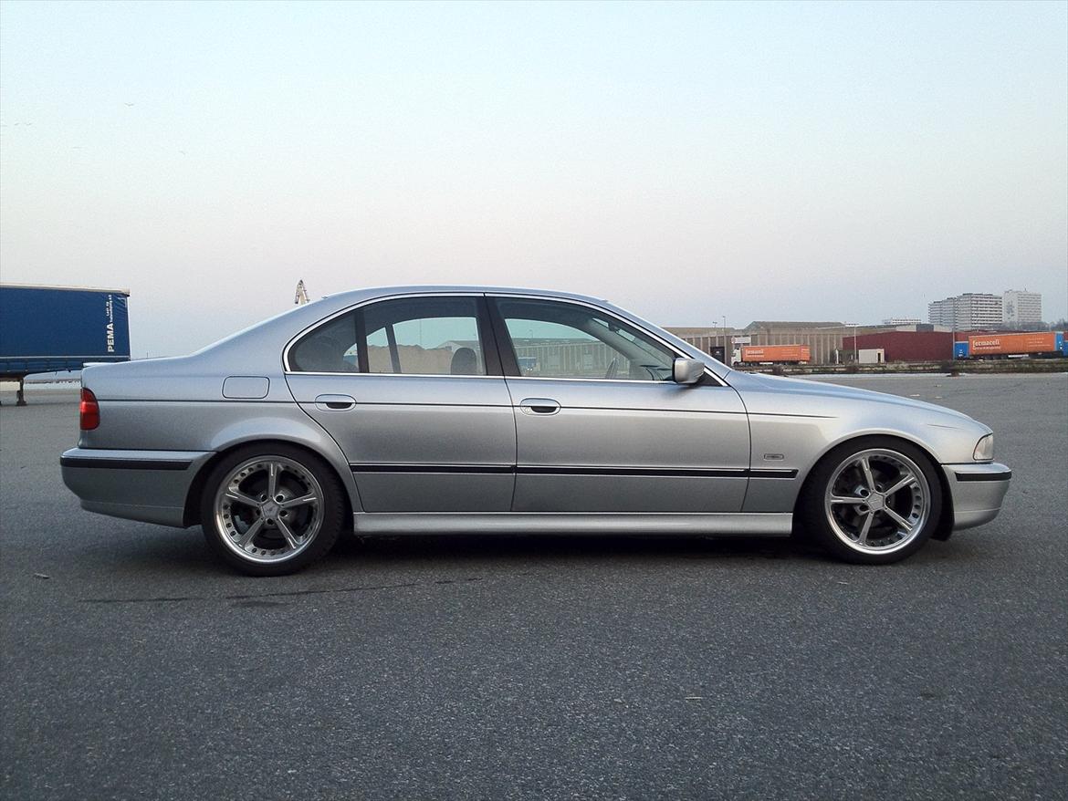 BMW E39 523i billede 3