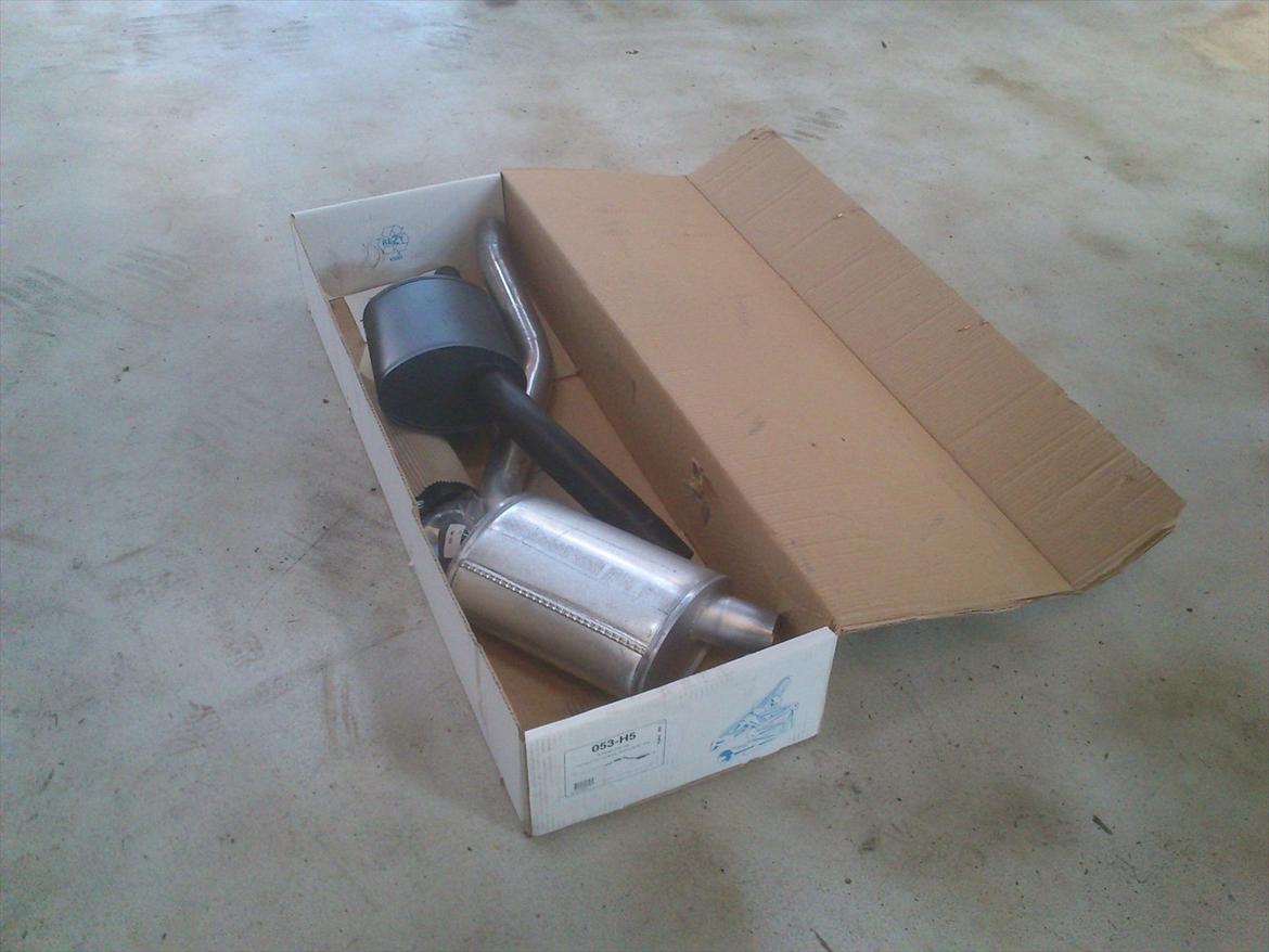 Ford Sierra clx !!!solgt!!! - Mit nye simons sport system der ligger klar til at komme på :)  billede 12