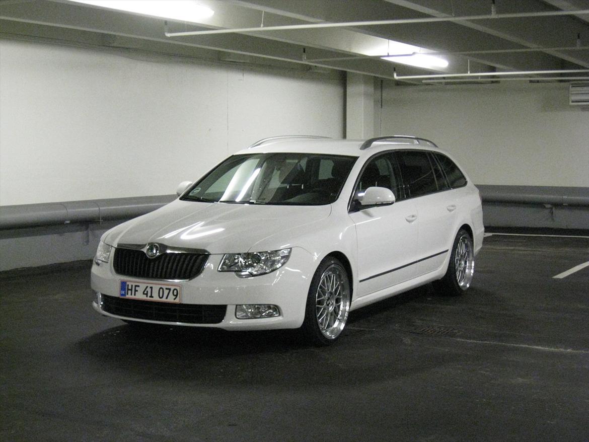 Skoda Superb Combi Ambition billede 14