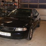 Audi A4 2.6 V6
