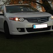 Honda accord tourer