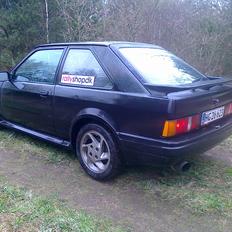 Ford escort rs turbo black girl