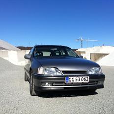 Opel Omega 3000 24v Solgt