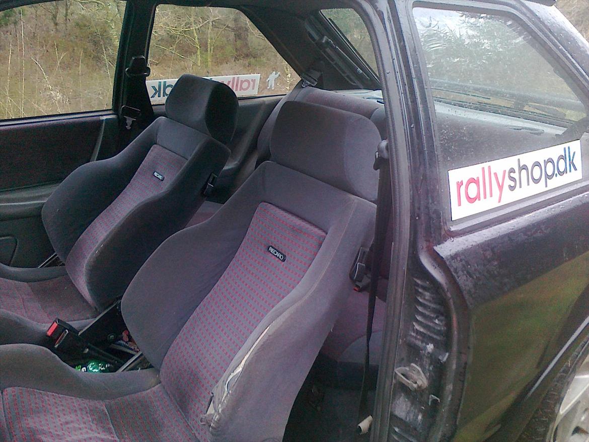 Ford escort rs turbo black girl billede 7