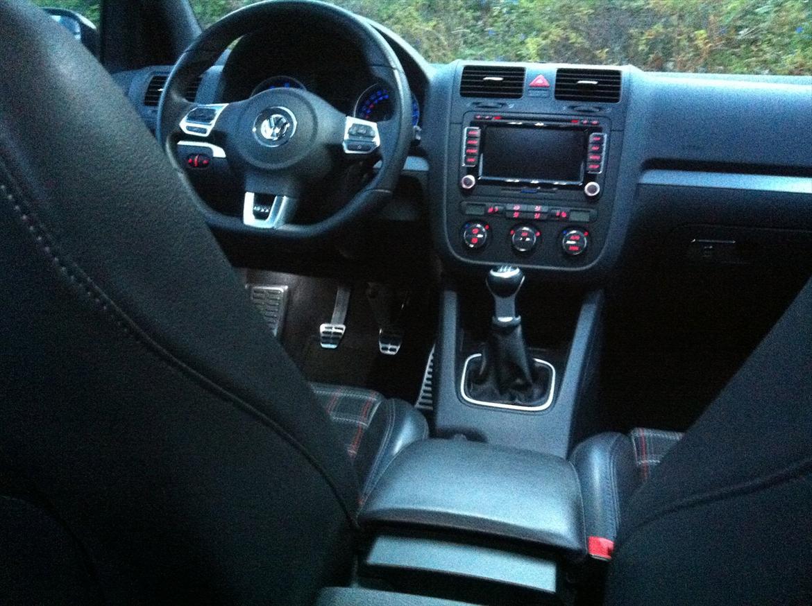VW Golf 5 GTI Edition 30 kabine billede 18