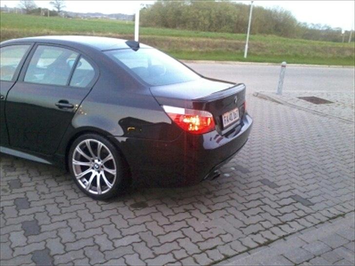 BMW E60 520i SOLGT billede 6