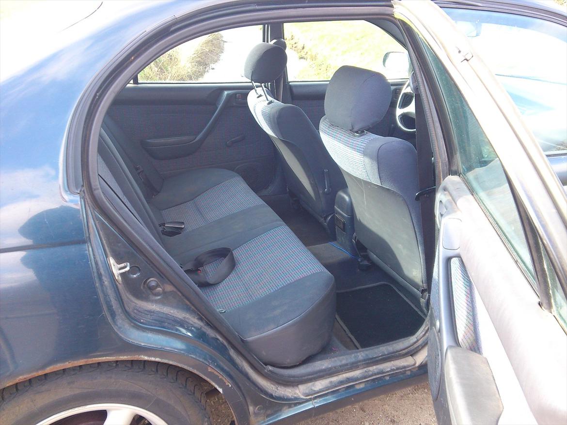 Toyota Carina Mk III (E) billede 6