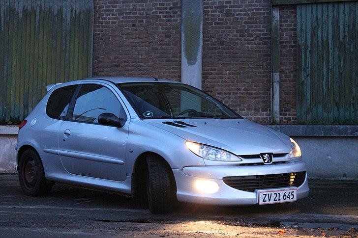 Peugeot 206 2.0 GTI billede 2