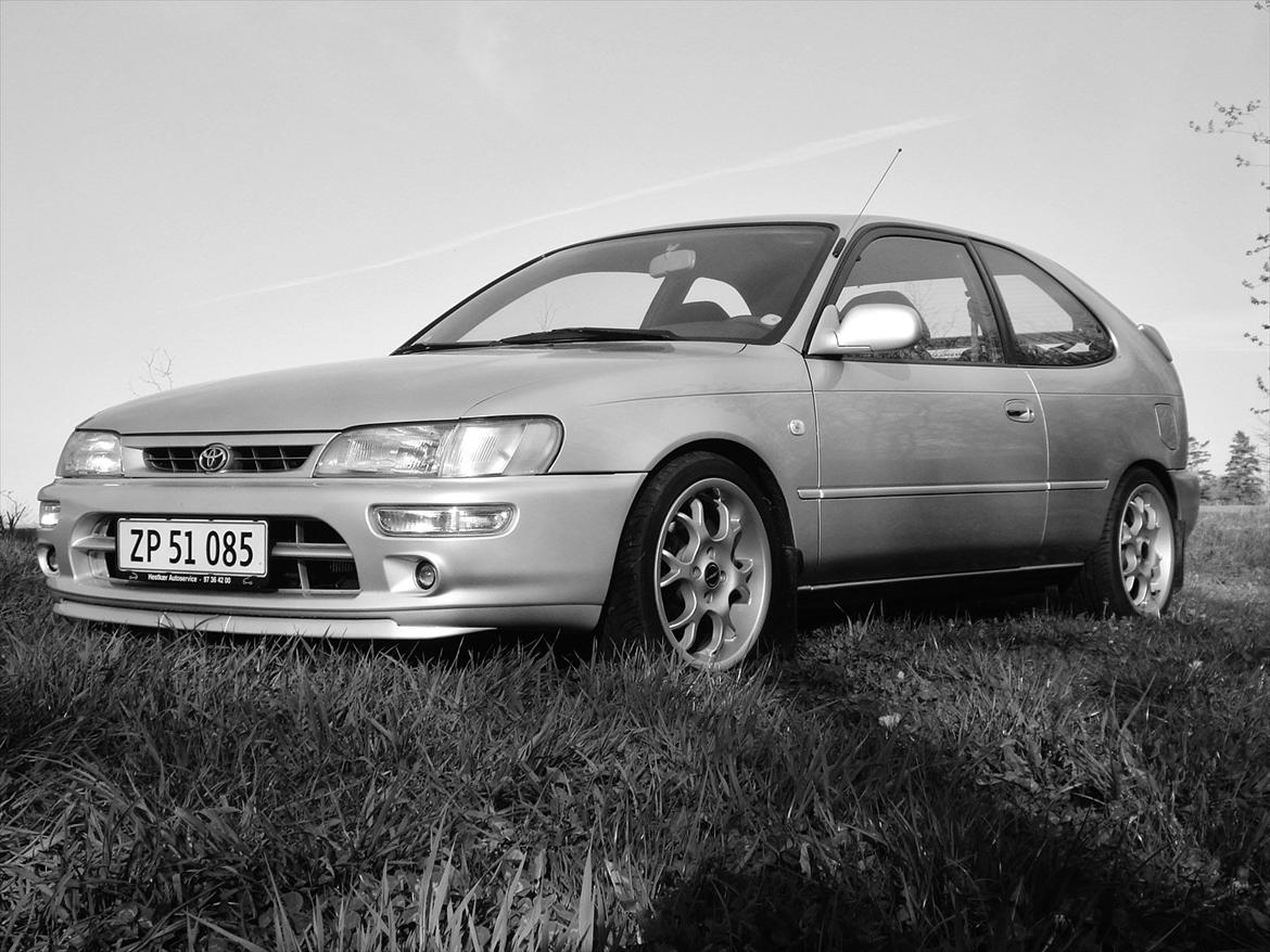 Toyota Corolla E10 1,6 XLi (Tidl. bil) billede 2