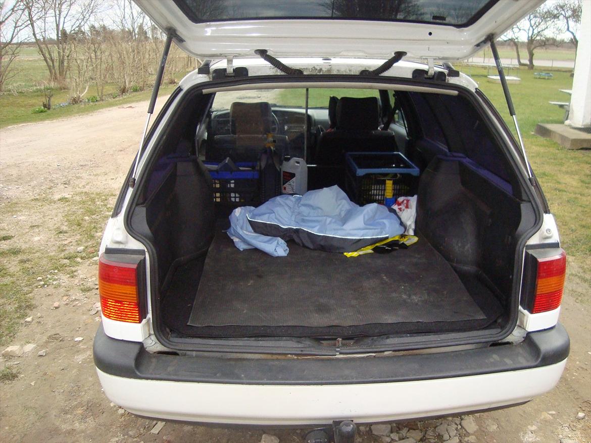 VW Passat 3A TDI Van Solgt billede 8