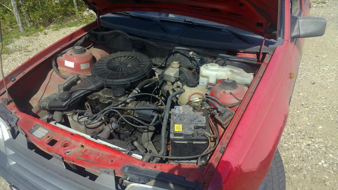 Opel Kadett E sedan(solgt) billede 3