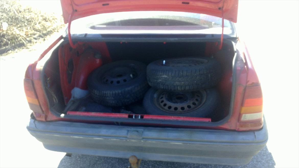 Opel Kadett E sedan(solgt) billede 17