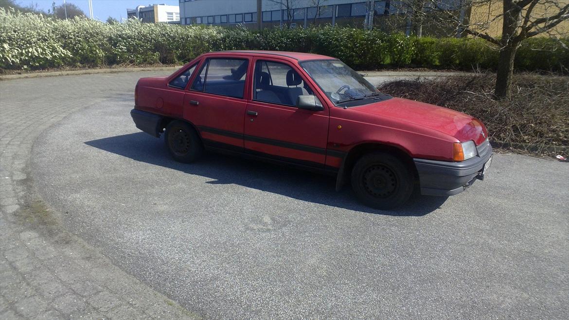 Opel Kadett E sedan(solgt) billede 19