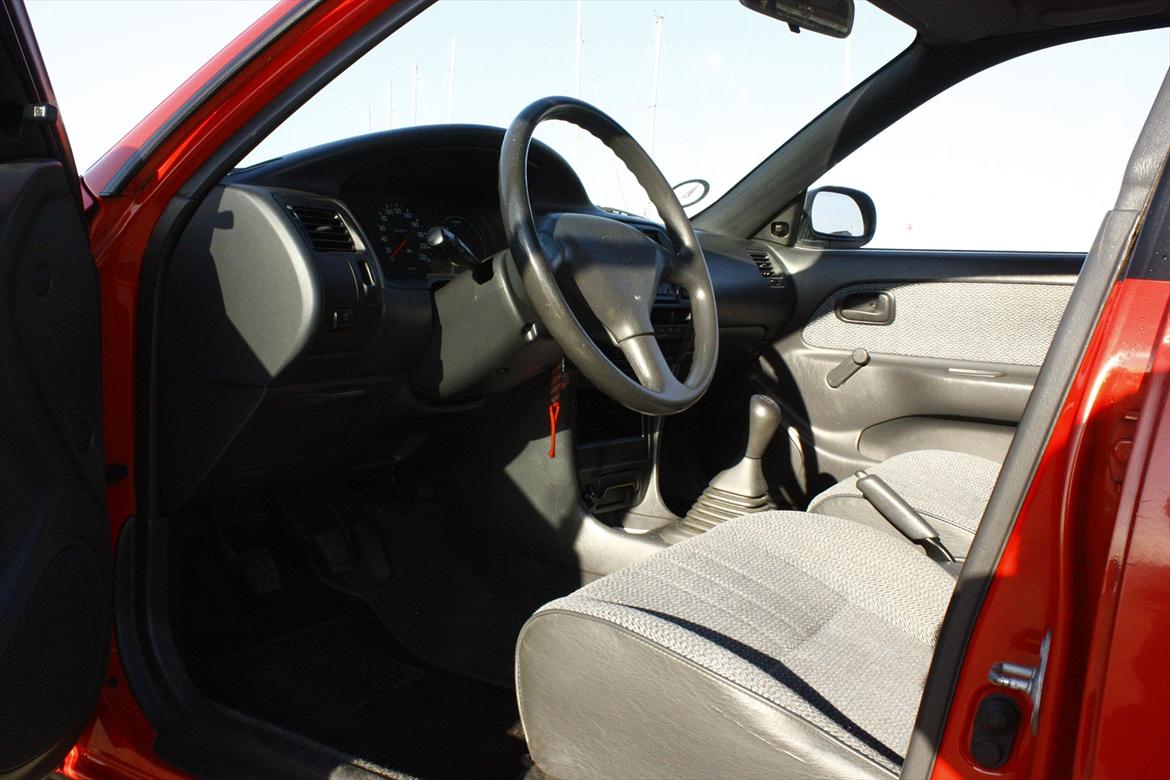 Toyota Corolla 1,3 XLI billede 10