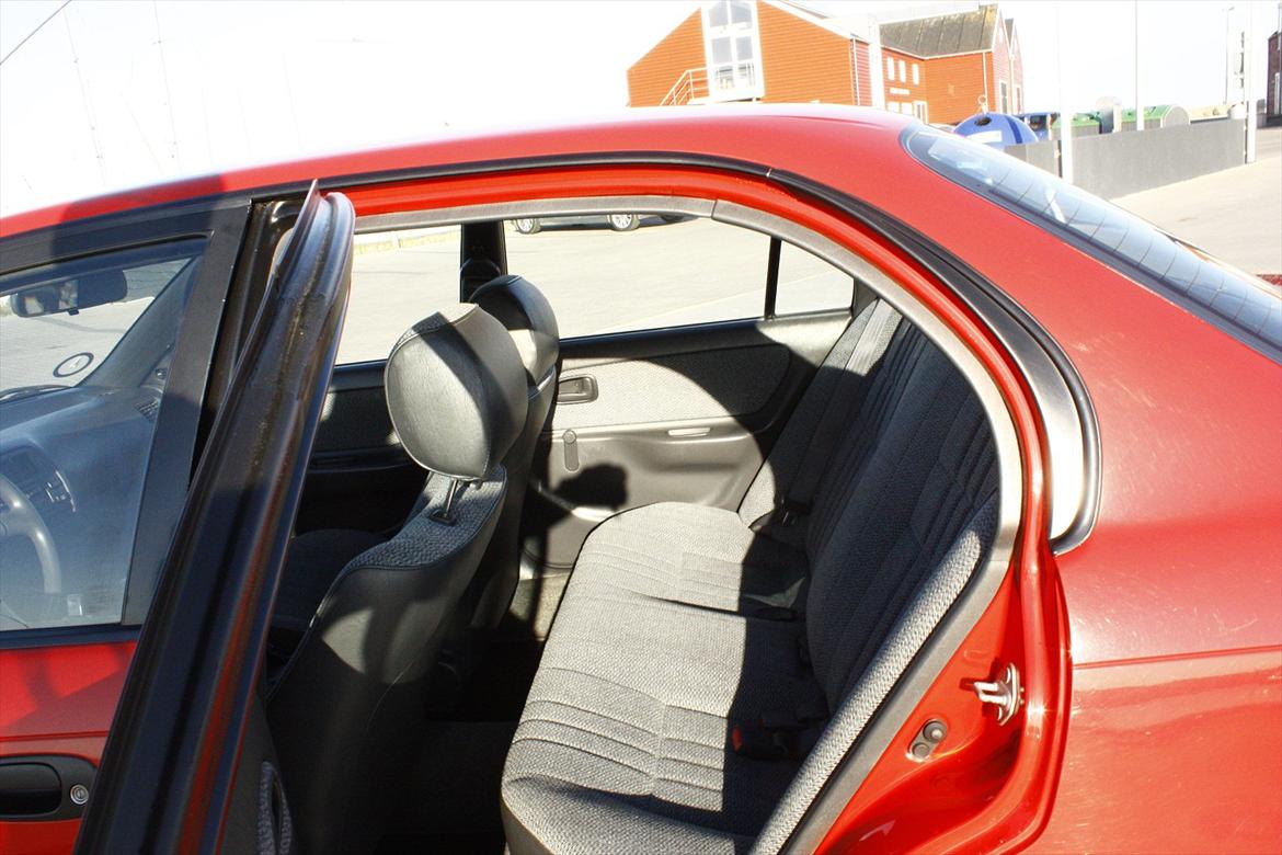 Toyota Corolla 1,3 XLI - De har aldrig været brugt :P billede 13