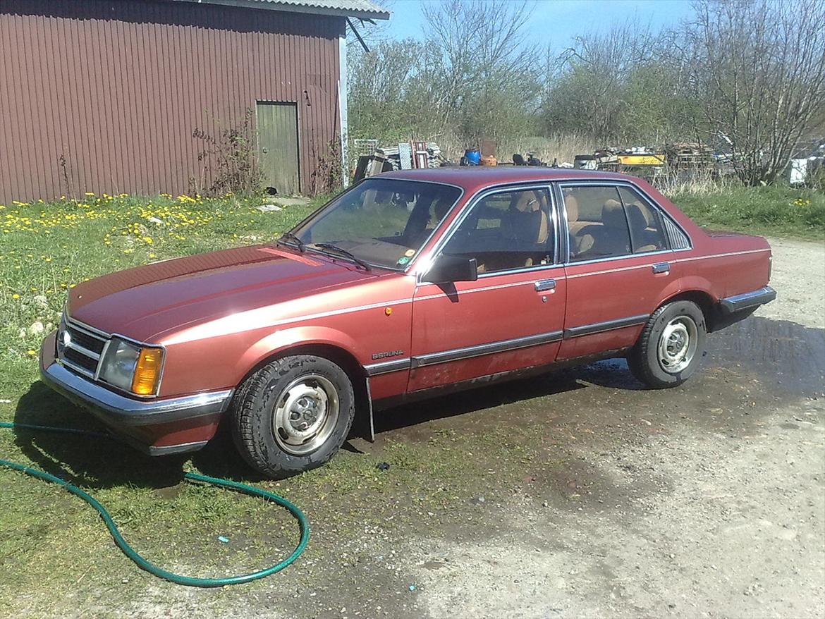 Opel commodore berlina billede 3