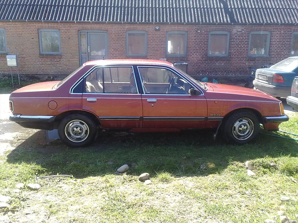 Opel commodore berlina billede 7