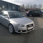 Audi A4 1.8T S-line.