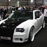 Chrysler 300C 5,7 V8 HEMI Touring VIP