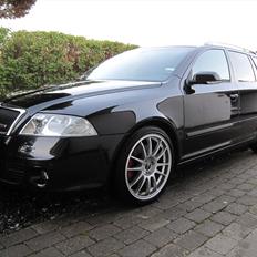 Skoda Octavia RS TDI (Familiecontaineren)