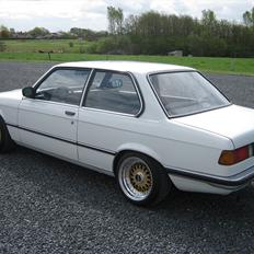 BMW e21 315