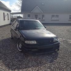 Opel Astra 2,0 gsi Blackie *DØD*