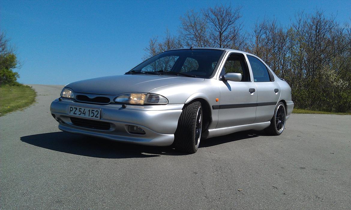 Ford mondeo 1,8i RS billede 1