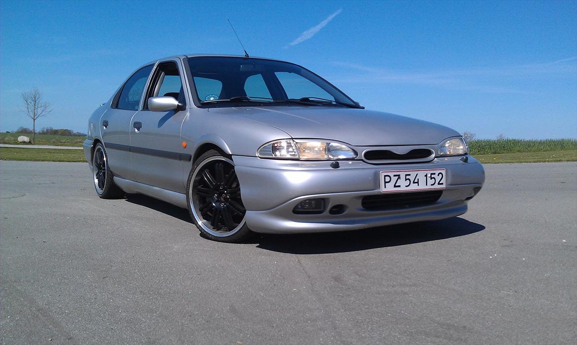 Ford mondeo 1,8i RS billede 2