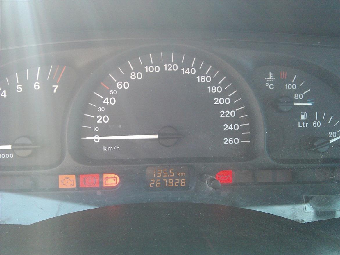 Opel Vectra b 2.0 16V billede 8