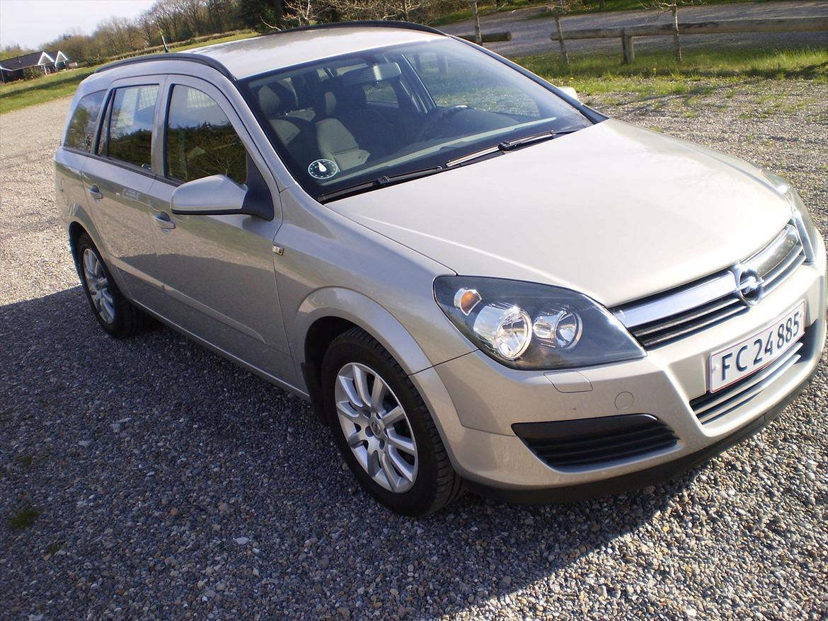 Opel Astra H wagon billede 3