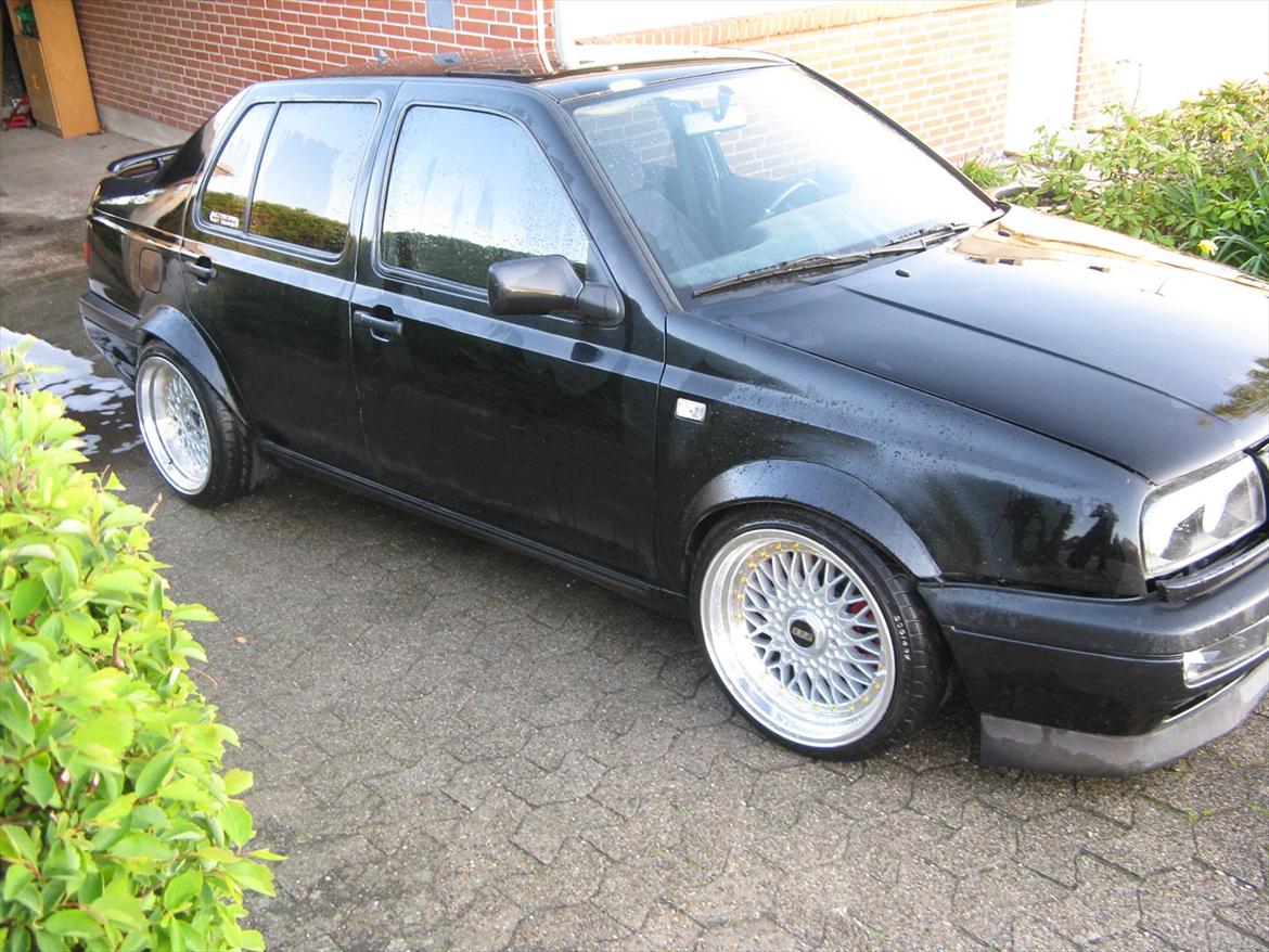 VW Vento VR6 under bredbygning billede 10