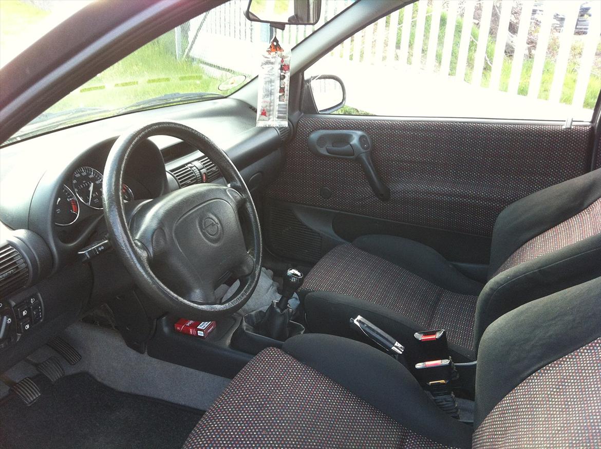 Opel Corsa B Sport NZ billede 13