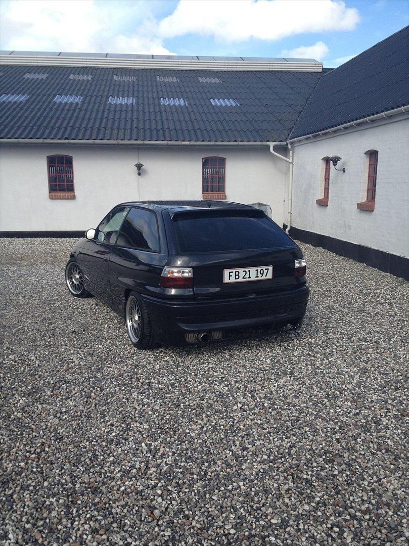Opel Astra 2,0 gsi Blackie *DØD* billede 3