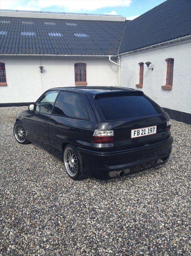 Opel Astra 2,0 gsi Blackie *DØD* billede 4