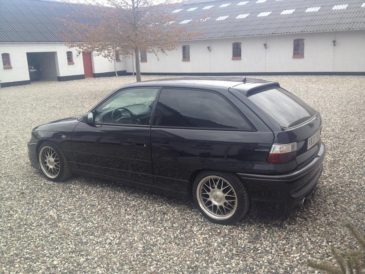 Opel Astra 2,0 gsi Blackie *DØD* billede 8