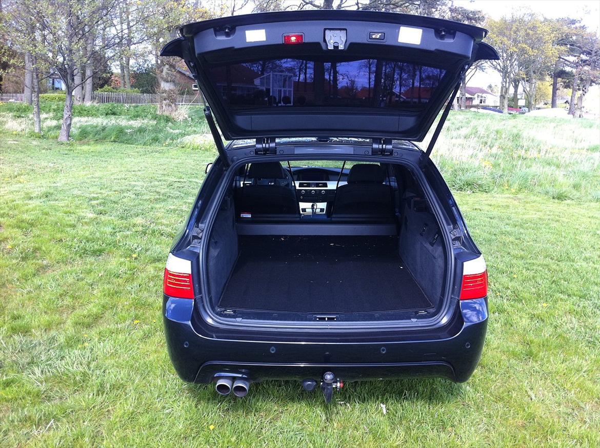 BMW 550i Touring (LCI) billede 13