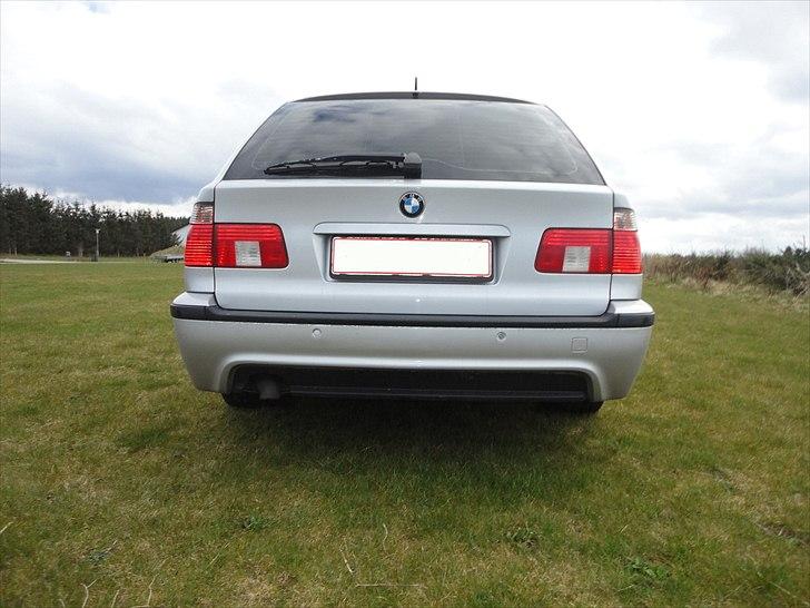 BMW 530D Touring M-EDITION billede 4