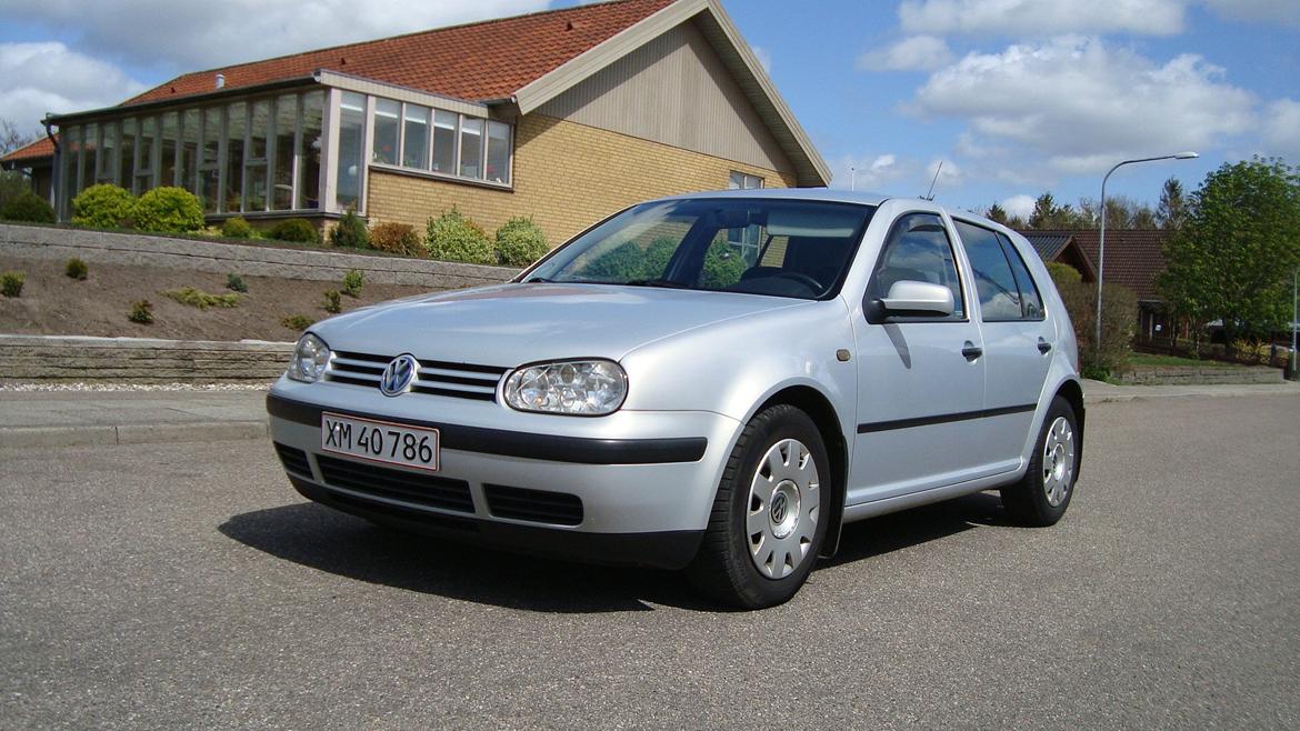 VW Golf 4 TDI solgt billede 1