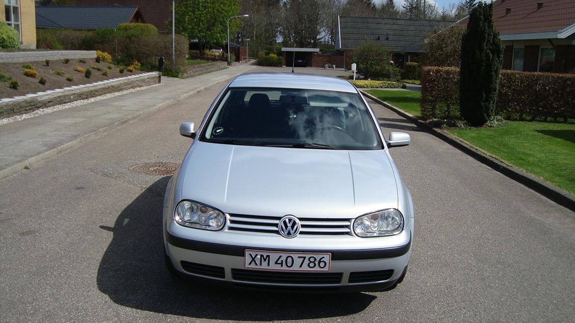 VW Golf 4 TDI solgt billede 3