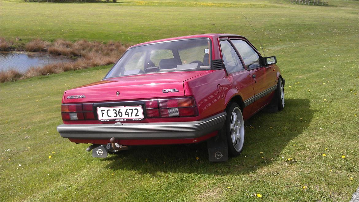 Opel Ascona C - LS - 2 dørs sedan - Den er squ nice :) billede 9