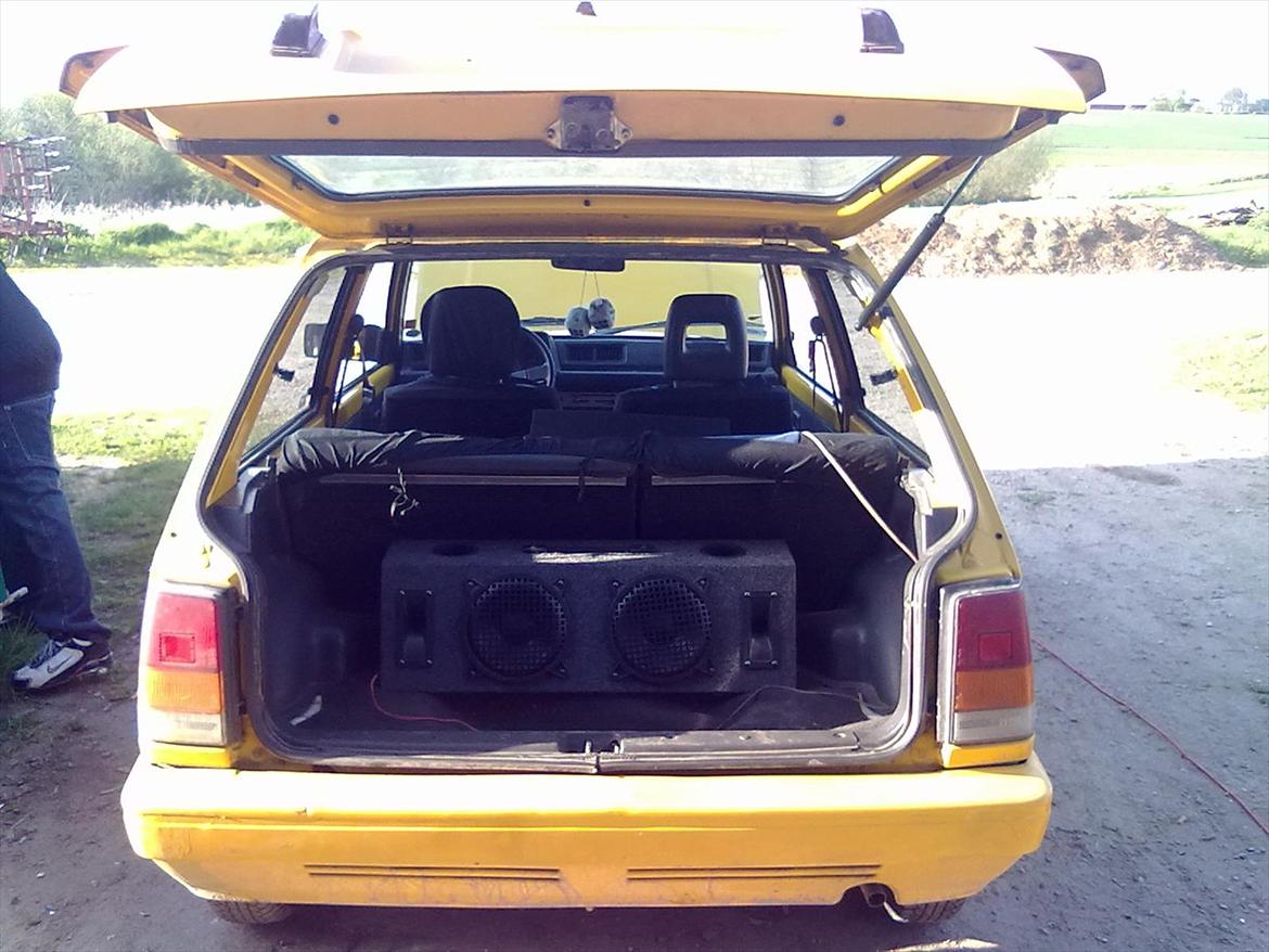 Daihatsu charade billede 5