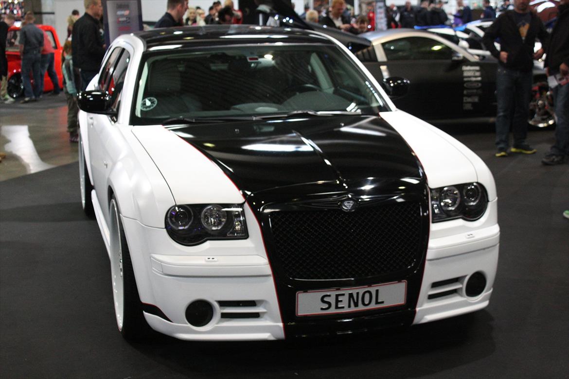 Chrysler 300C 5,7 V8 HEMI Touring VIP billede 5