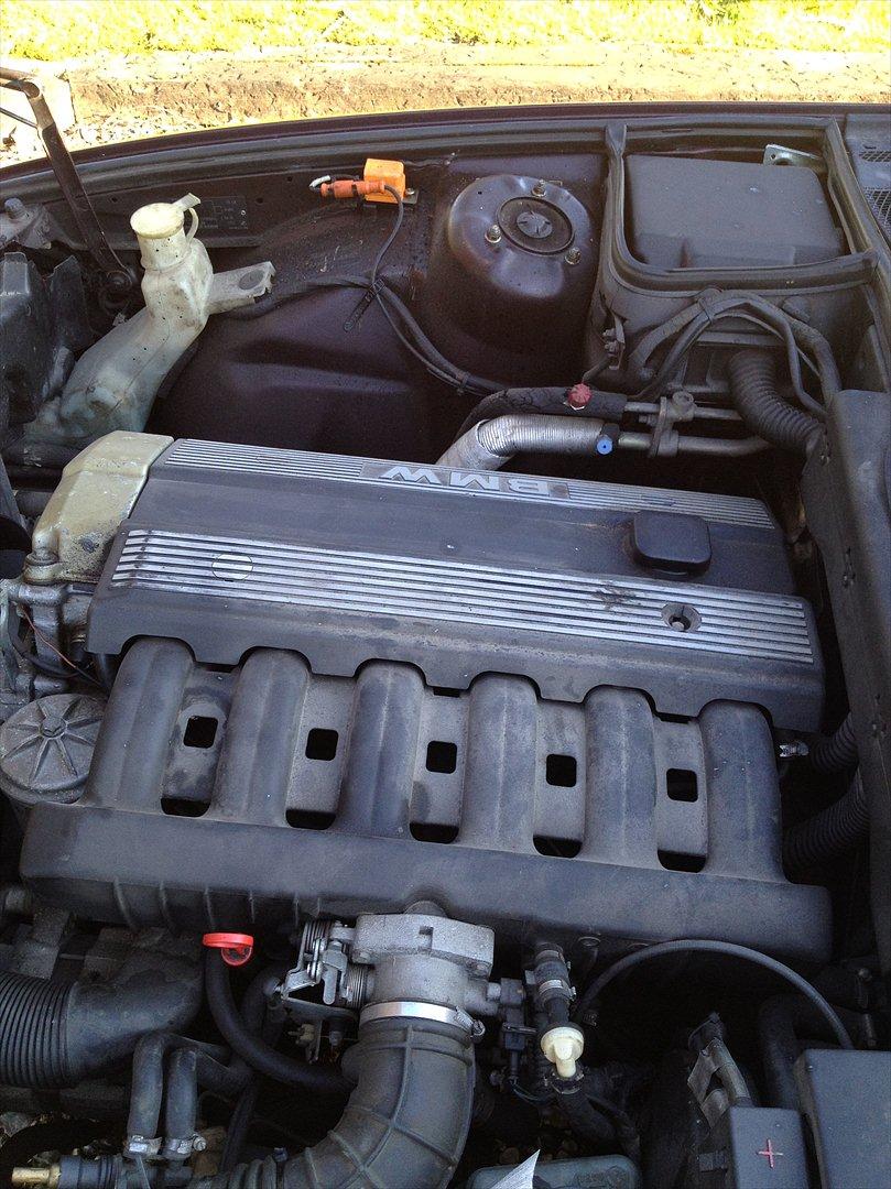 BMW e34 520i væk billede 14