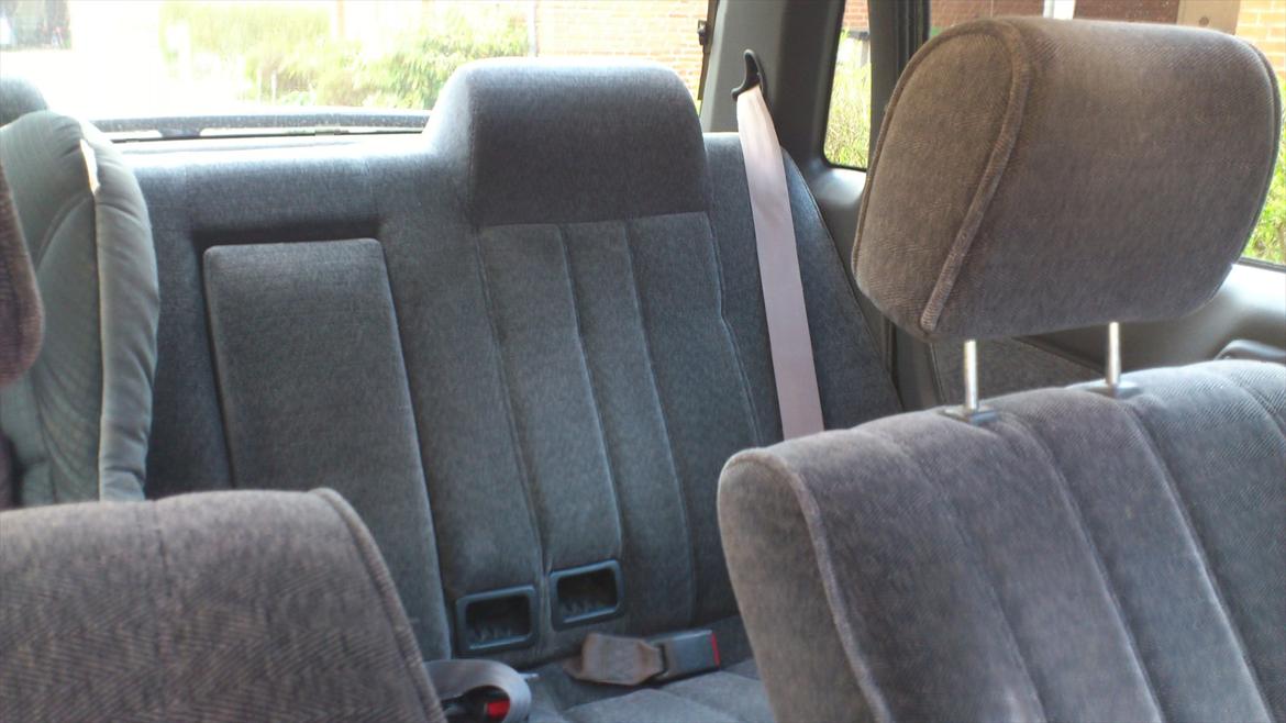 Mitsubishi Galant - bagsædet billede 13